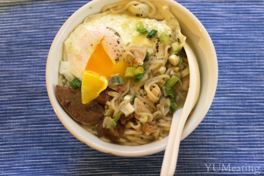 broken yolk egg ramen noodle