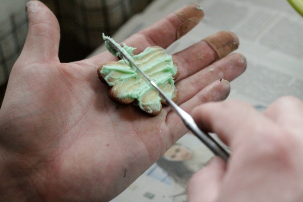 green shamrock cookies