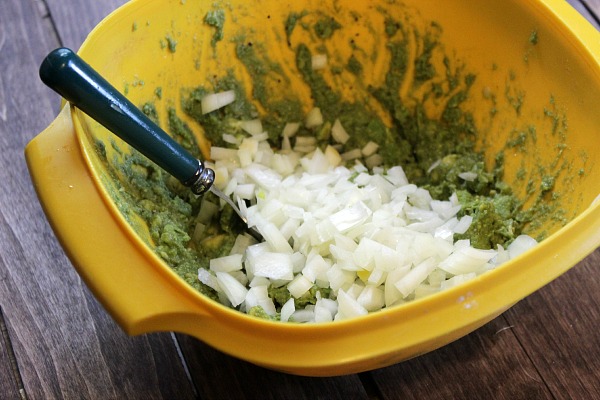 green tea guacamole with onions