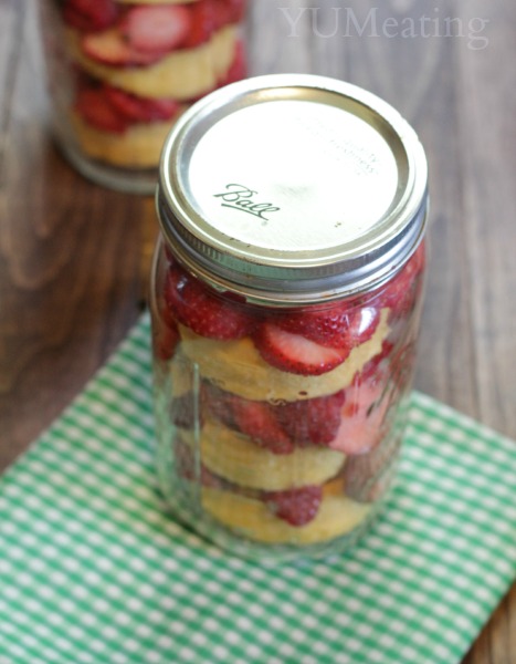shortcake berry in a jar