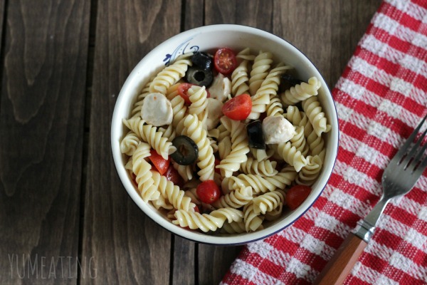 caprese pasta salad