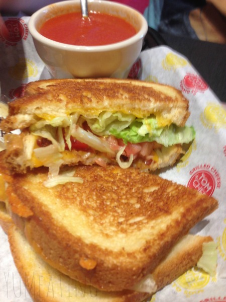  Family Fun Time with Tom + Chee | YUM eating