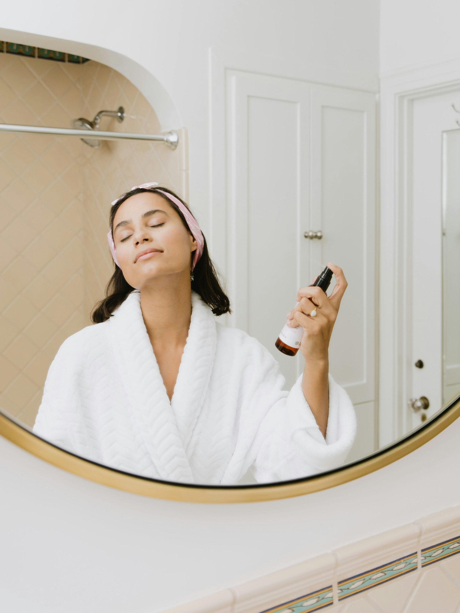 Turn Back Time: The Best Ways to Refresh & Revitalize Your Skin