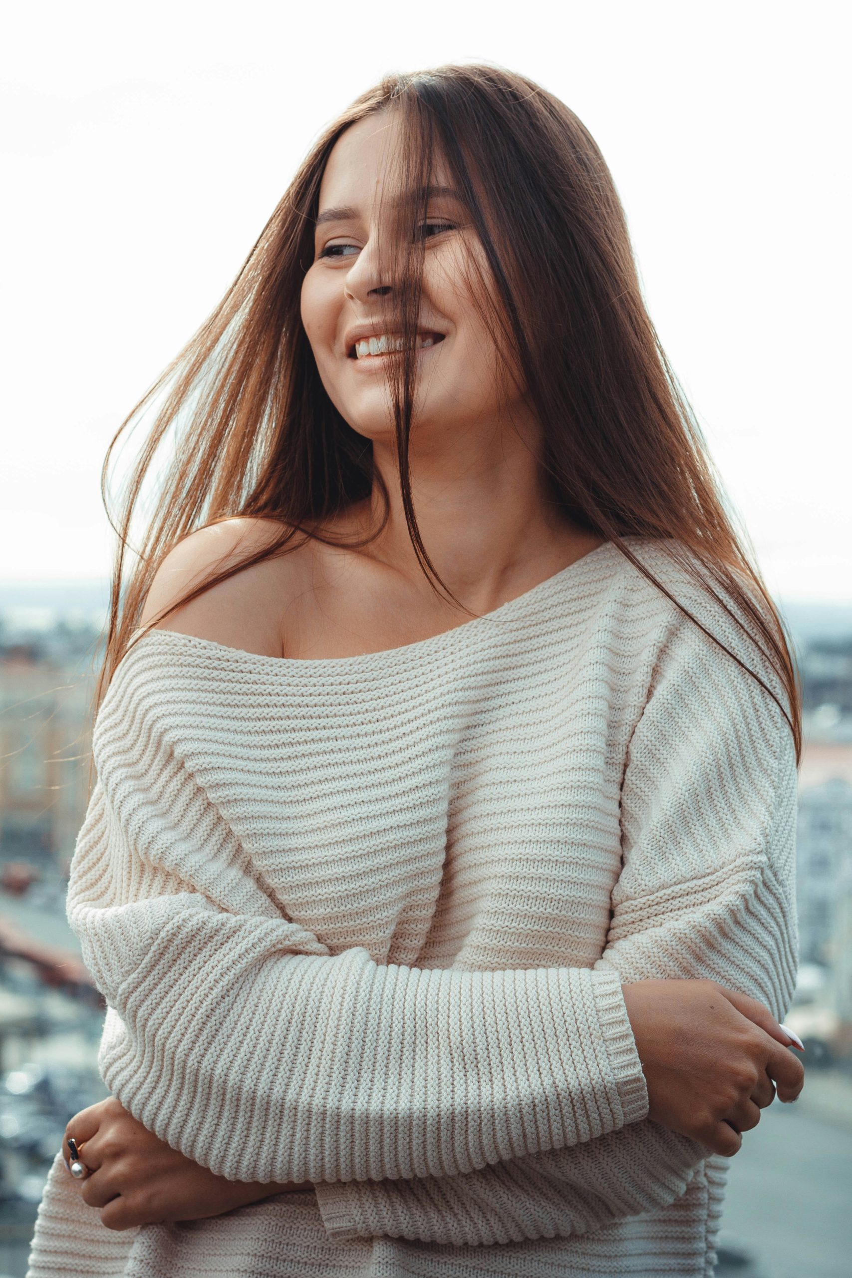 6 Subtle Changes That Can Brighten Your Whole Face