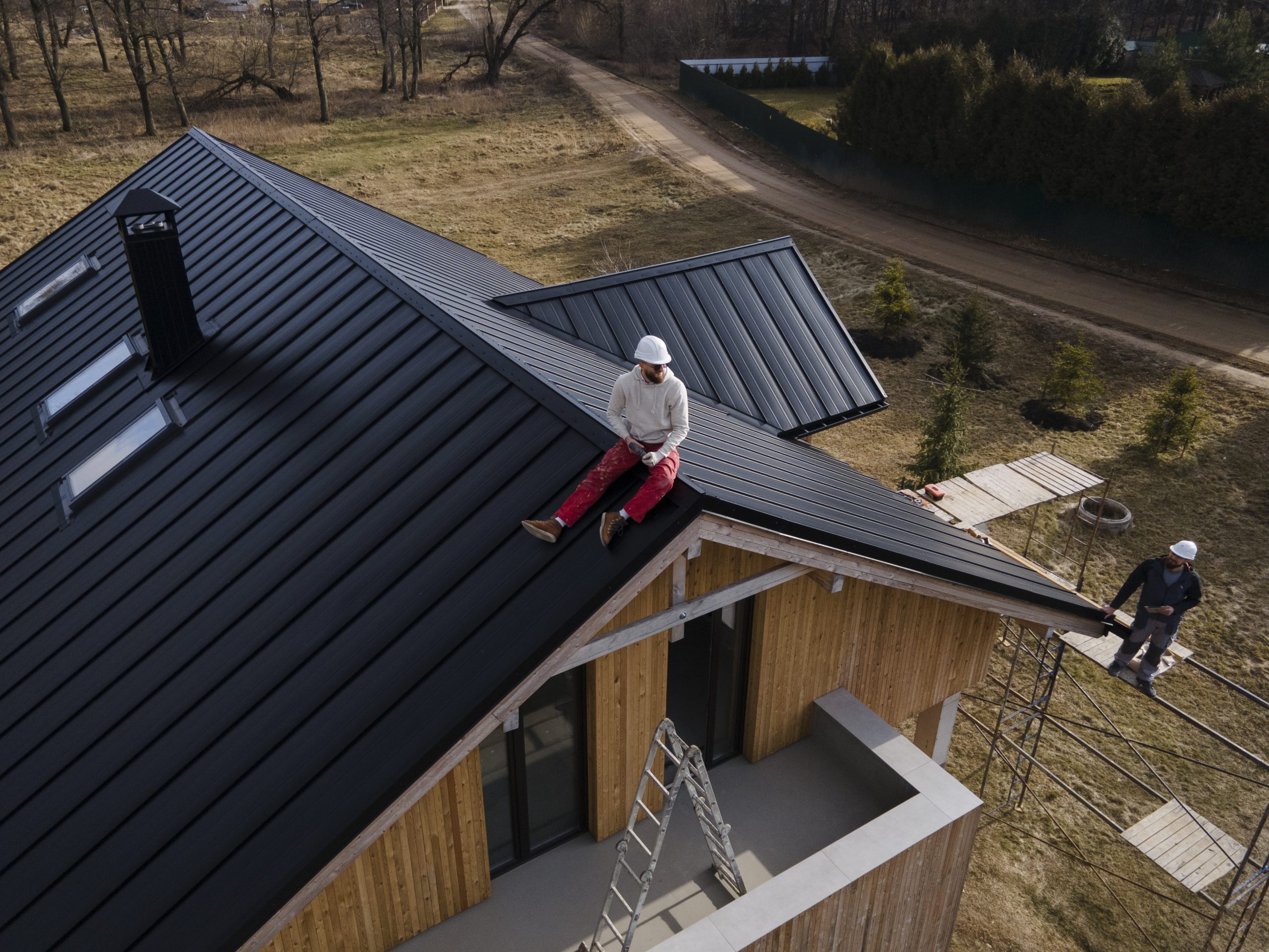 5 Reasons Why Buying Roofing Supplies Online is Smarter Than Going In-Store