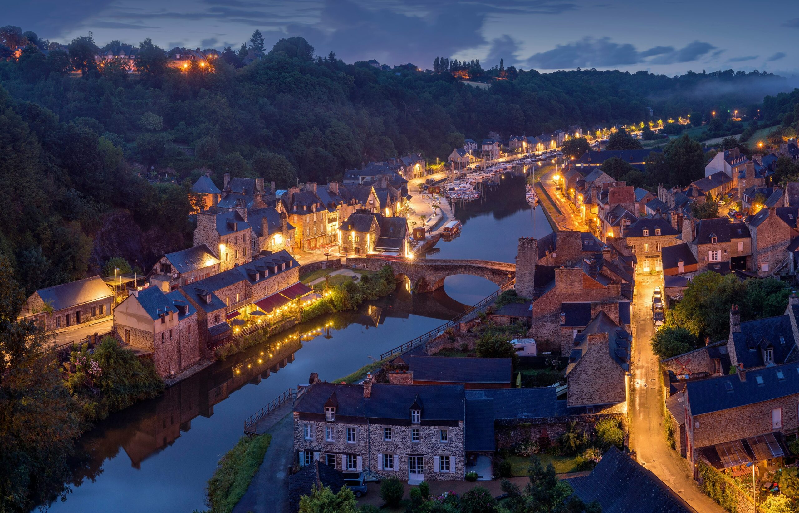 Exploring Europe: Currency Tips for Popular Travel Destinations